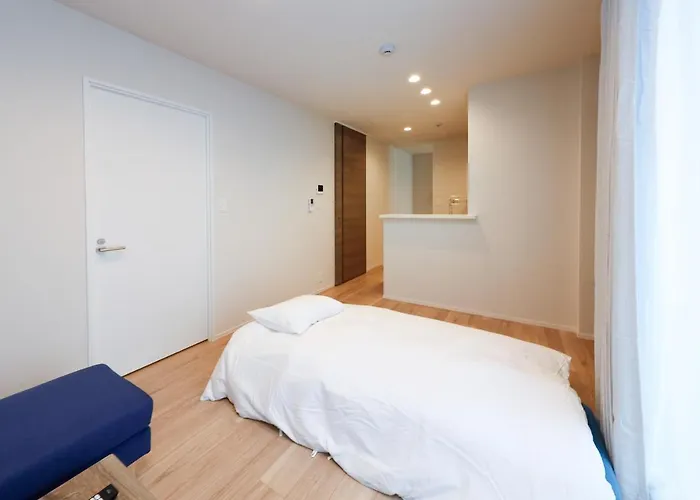 Higashi Komagata House
